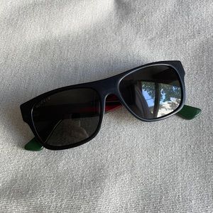 GUCCI men sunglasses GG0341S used